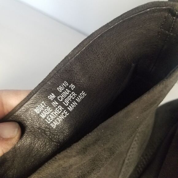 Clarks Indigo Gray Suede Slouch Ankle Boots Booties Heels Women's Size 9 - Picture 4 of 8